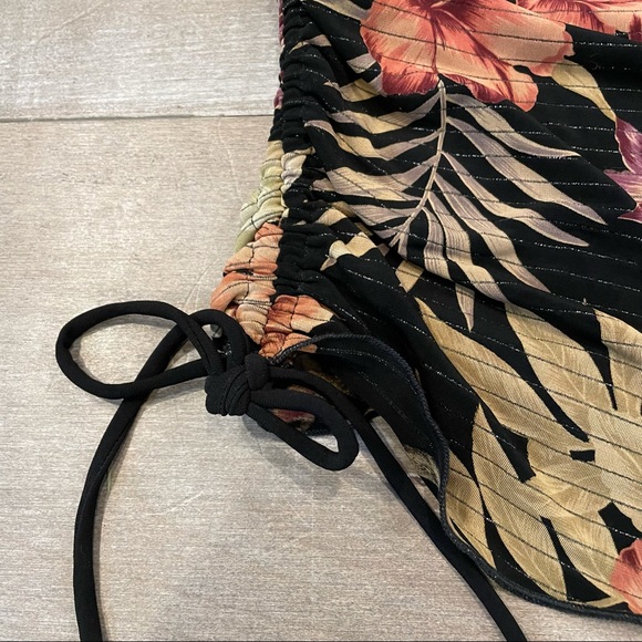 Forever 21 tropical floral one sleeve top - Picture 3 of 6